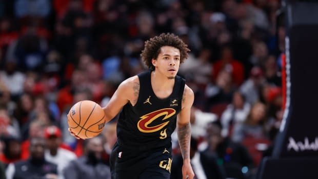 Dec 23, 2023; Chicago, Illinois, USA; Cleveland Cavaliers guard Craig Porter (9) brings the ball upcourt against the Chicago Bulls during the second half at United Center. Mandatory Credit: Kamil Krzaczynski-USA TODAY
